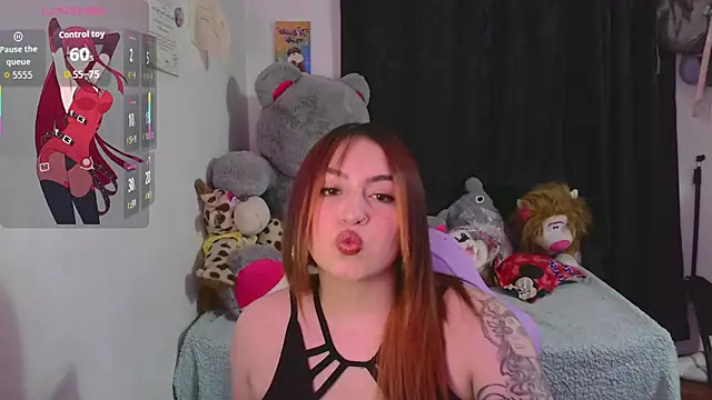 Snapshot of lucycherry__ chatting on September 10, 12:54 am lucycherry online show from September 10, 12:54 am