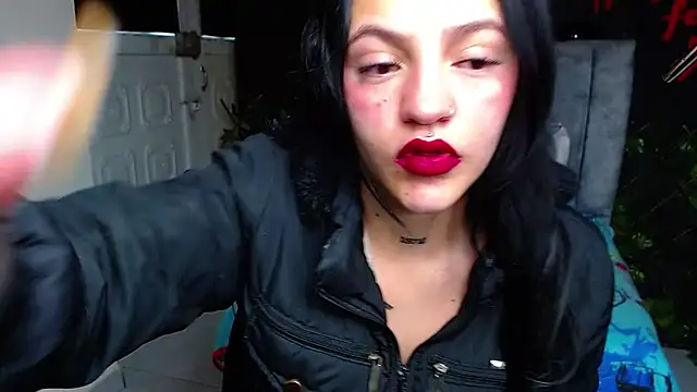 Violettasquirt online show from May 19, 3:08 pm