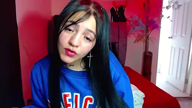 Violettasquirt online show from September 12, 4:14 pm