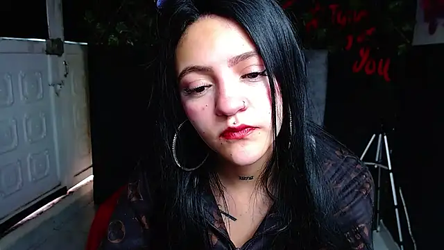 Violettasquirt online show from May 11, 1:35 pm