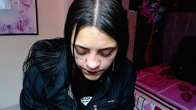 Violettasquirt online show from November 6, 2:23 pm