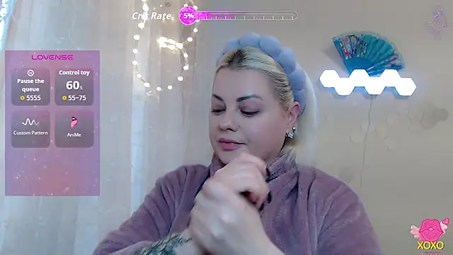 JewellKiss7 online show from November 22, 11:35 am