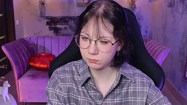 NancyMartinez online show from October 17, 9:45 am