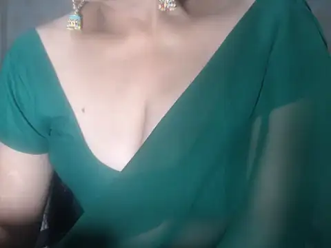 LustyShreya online show from October 30, 4:48 am