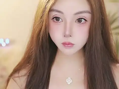 Qiaoqiao  online show from May 19, 4:14 pm
