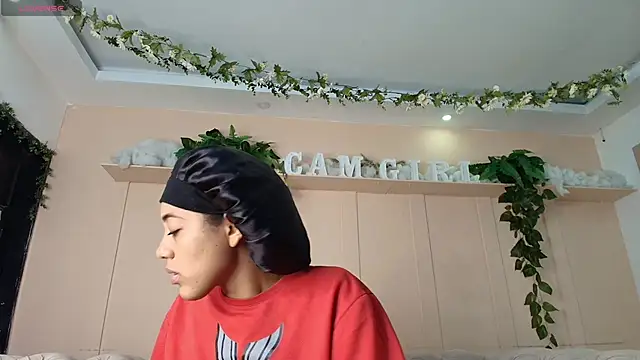 flavia cruz online show from May 24, 12:15 pm