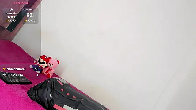 Snapshot of Danielysvalen chatting on September 21, 3:05 am Danielysvalen online show from September 21, 3:05 am