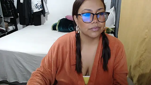 Snapshot of rainhavenus2024 chatting on September 23, 11:08 am rainhavenus2024 online show from September 23, 11:08 am