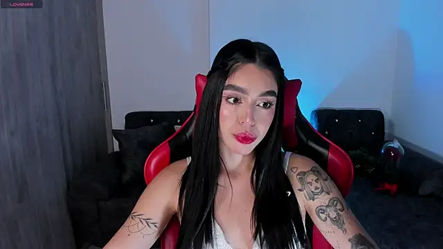 zoee jackson online show from April 5, 5:50 am