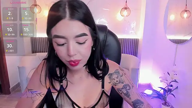 zoee jackson online show from May 24, 7:57 pm