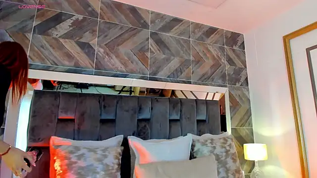 TaniaSmith1 online show from October 7, 11:09 pm