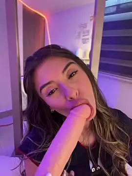 AmmyCollinsW online show from February 28, 10:42 pm