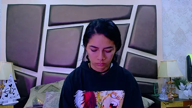 NicoleEsposito online show from May 8, 12:41 pm