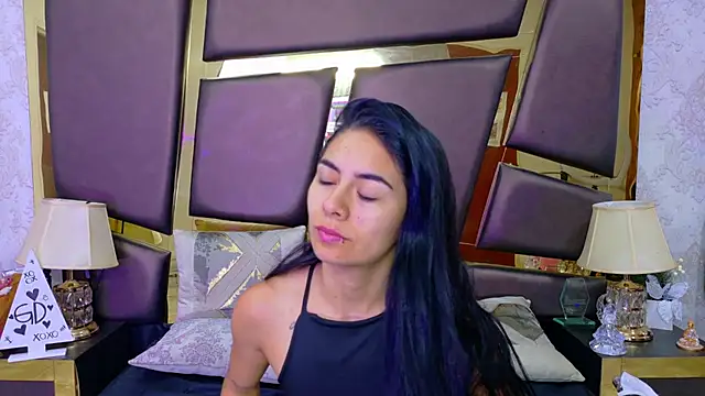 NicoleEsposito online show from March 12, 12:30 pm