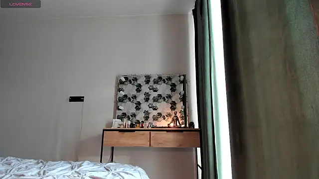 Selena Rase online show from March 4, 3:02 am