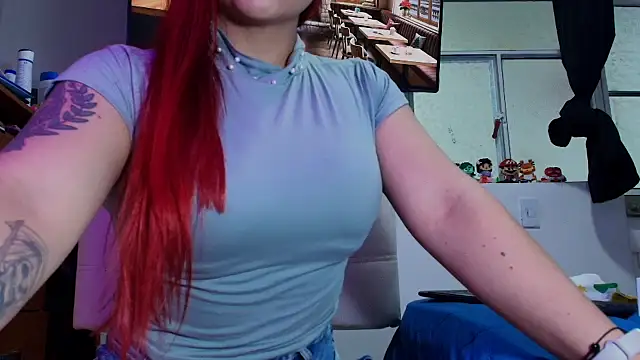 Katieskake25 online show from December 17, 2:06 am