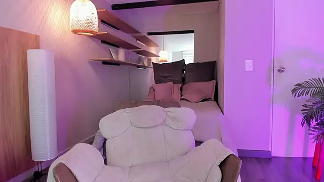 luna willians online show from September 30, 1:17 pm