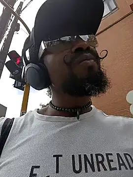 Siriss boyrag online show from May 26, 3:44 pm