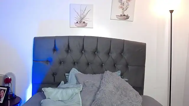 ailyn miranda online show from December 19, 7:28 pm