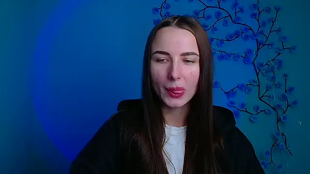 Eva Janee online show from January 15, 6:30 am