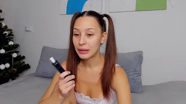 SelenaRousey online show from January 11, 9:58 am