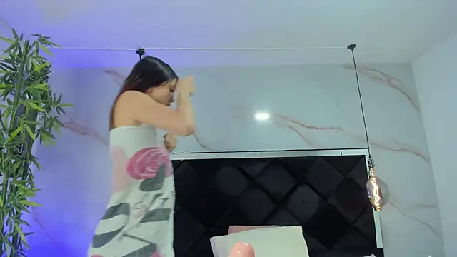 AngelaaCute  online show from October 8, 12:31 pm