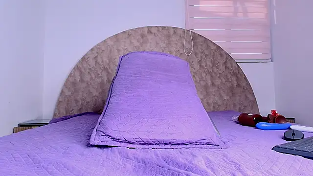 anisha x online show from March 14, 8:21 pm