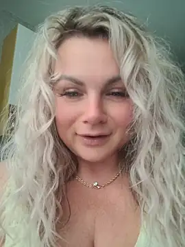 candy queeen online show from May 30, 11:08 am