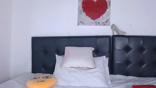 Amara Red online show from November 19, 11:32 am