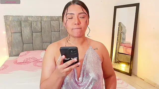 DIANEE 01 online show from May 26, 10:31 pm