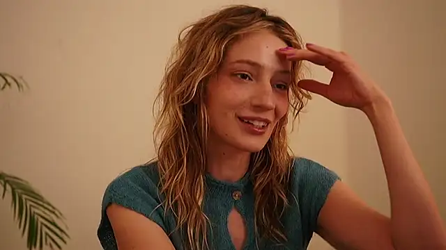 Stephany talks online show from June 10, 2:44 am