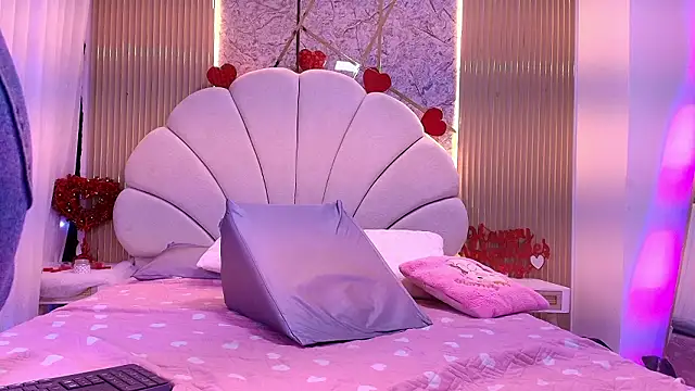 nata luna online show from February 16, 7:14 pm