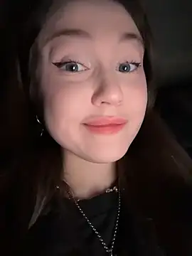 Peachy Dream online show from March 7, 6:15 pm