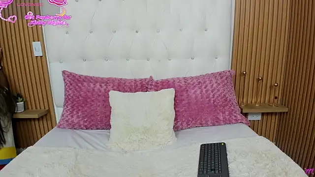 MartinaWestt online show from July 4, 1:12 am