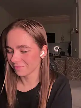 SkyBriii online show from November 12, 7:34 pm