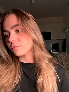 SkyBriii online show from October 17, 7:17 pm