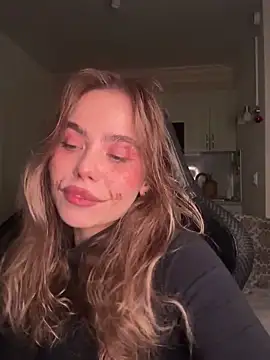 SkyBriii online show from October 31, 6:12 pm