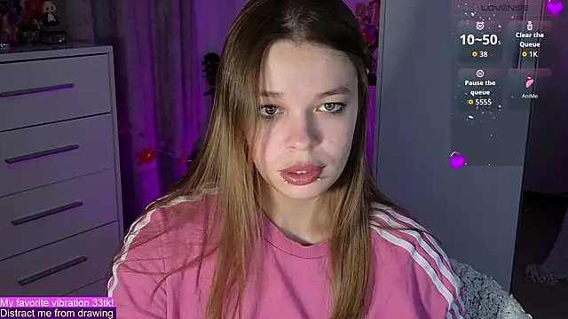 ValBae online show from October 14, 9:06 pm