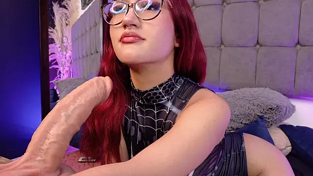 miluv19 online show from November 22, 8:55 pm