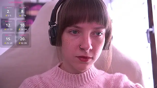 Snapshot of juliapie chatting on October 2, 7:35 am juliapie online show from October 2, 7:35 am