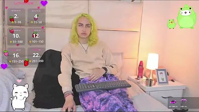 -kisa  online show from October 24, 2:18 am