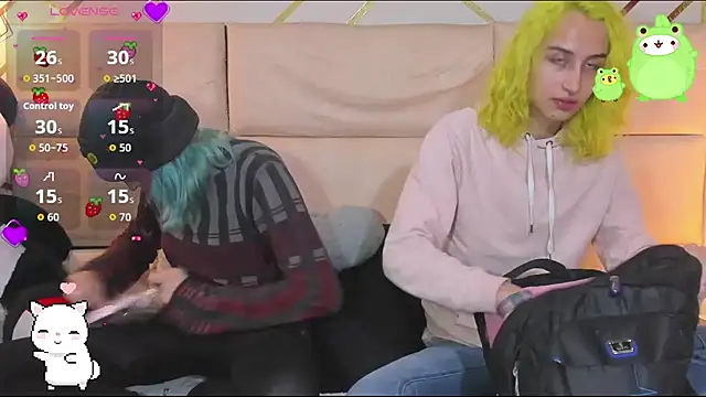 -kisa  online show from October 29, 1:43 am