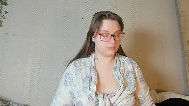 Seductive She Wolf online show from May 6, 4:11 pm