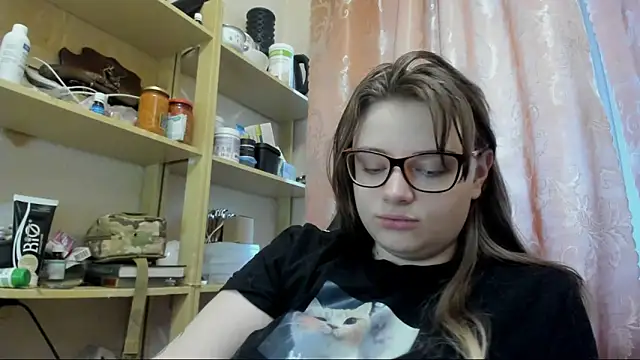 Seductive She Wolf online show from May 5, 2:47 am