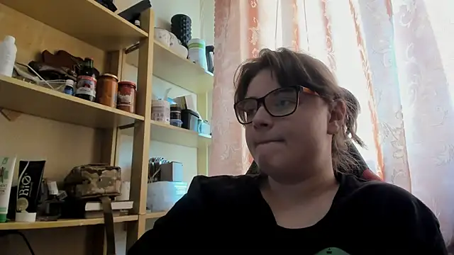 Seductive She Wolf online show from May 11, 4:04 pm