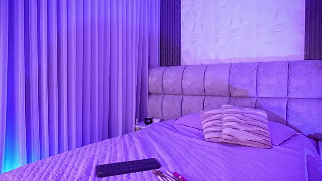 Godess Scarlett77 online show from May 26, 3:06 am