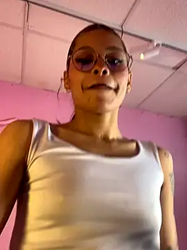 kuromelatin online show from October 8, 4:11 pm