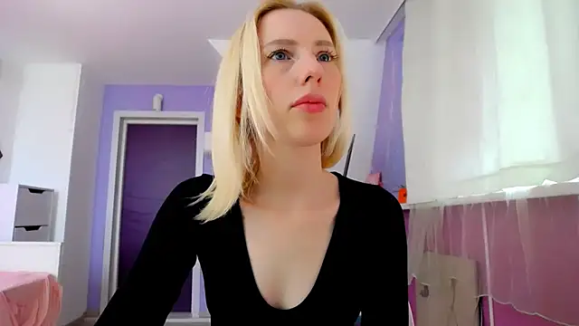 BarbieGoddess online show from September 20, 11:30 am