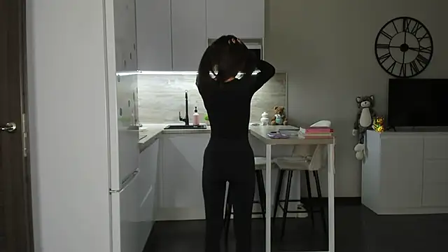 nilliluv online show from October 19, 3:47 pm