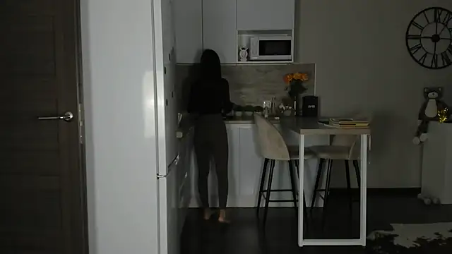 nilliluv online show from March 22, 11:55 pm